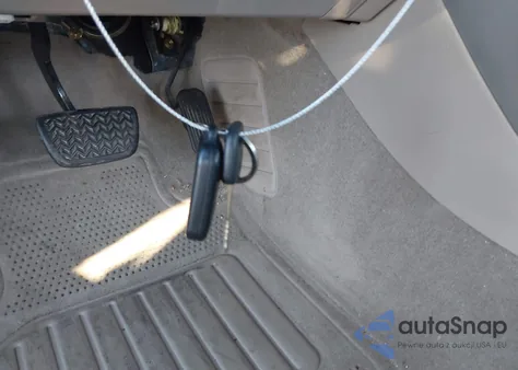 2005 Toyota Camry Le from USA, damaged, VIN 4T1BE30K95U513529